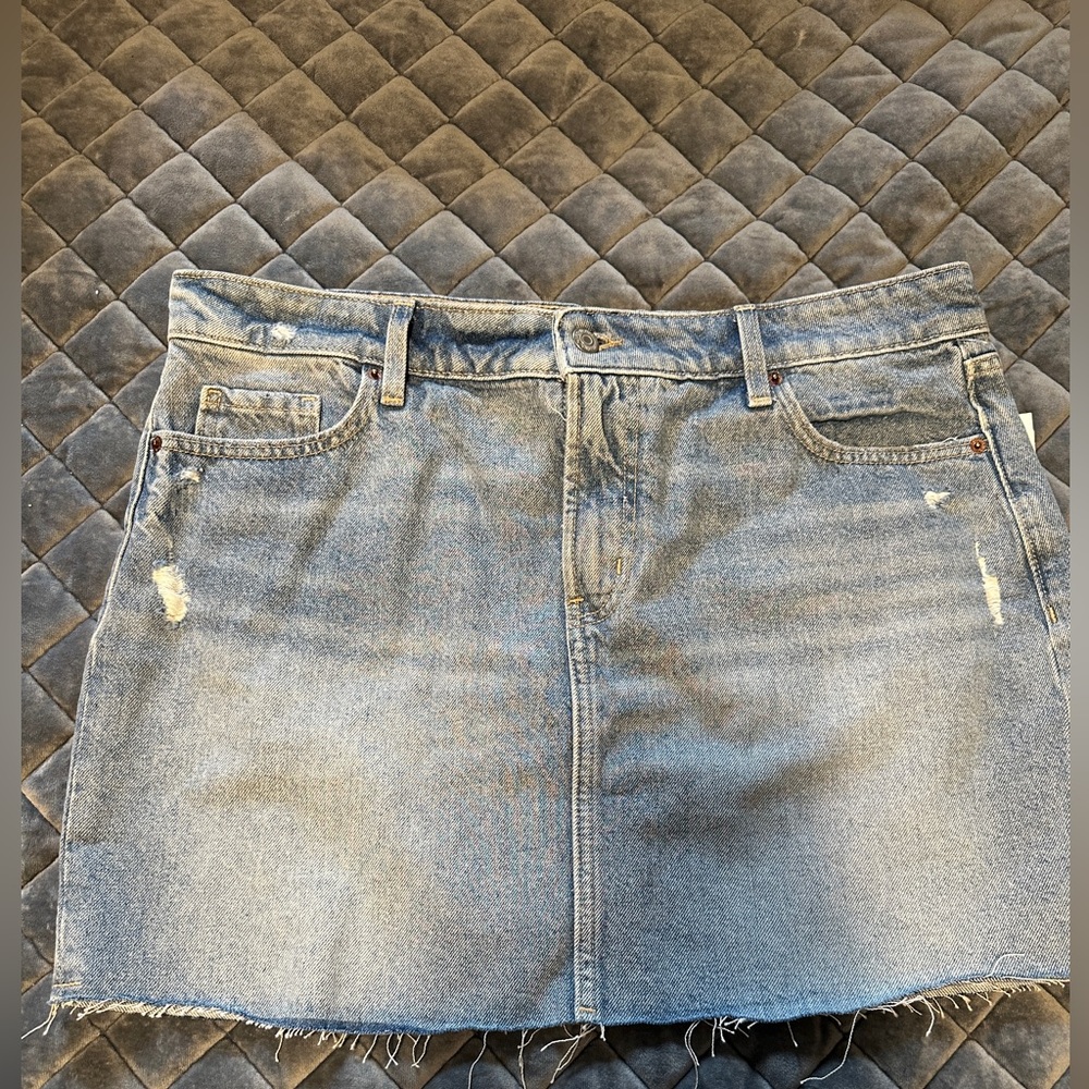Old Navy Frayed Hem Blue Mini Skirt